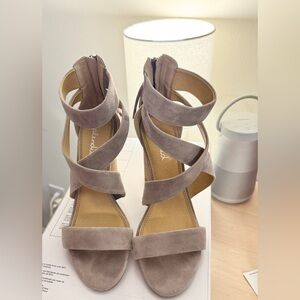 Splendid Gray Sandals - Size 10